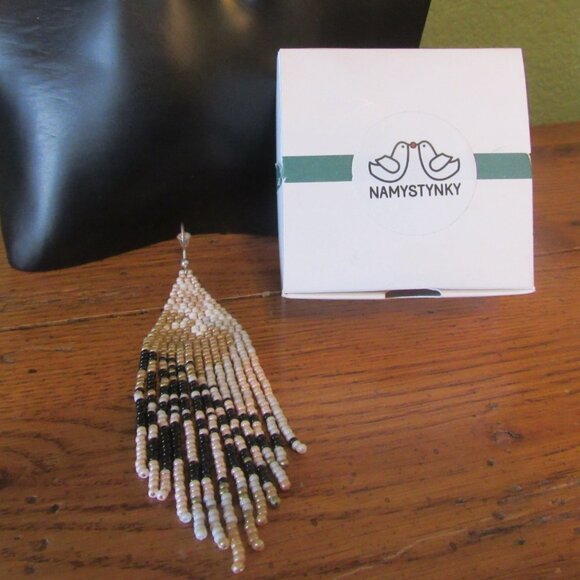 Beautiful Namystynky Etsy Artisan Floral Abstract Long Czech Beaded Earrings - Picture 9 of 15